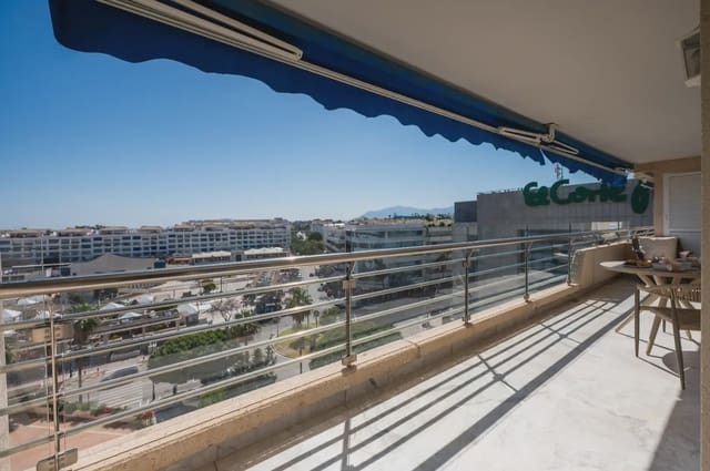 2 bedroom Apartment for sale in Puerto Banus, Marbella with pool - € 869,000 (Ref: 10019271)