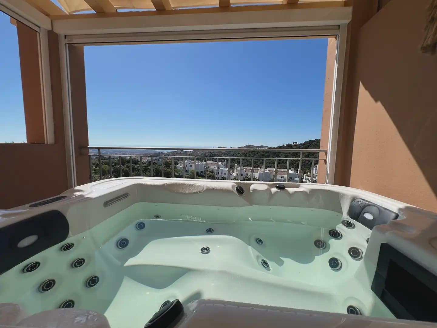 4 makuuhuone Omakotitalo myytävänä paikassa Rincon de la Victoria mukana uima-altaan - 535 000 € (Ref: 10026722)