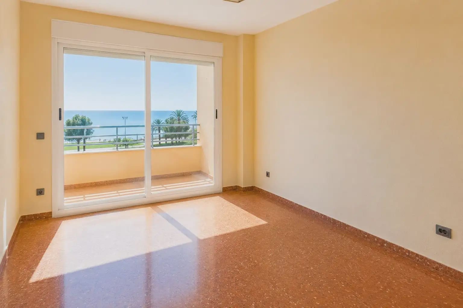 3 bedroom Flat for sale in Velez-Malaga - € 519,000 (Ref: 10037685)