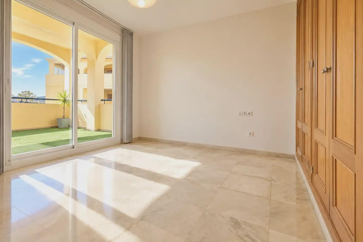 2 soveværelse Lejlighed til salg i Mijas med swimmingpool garage - € 349.000 (Ref: 10037705)
