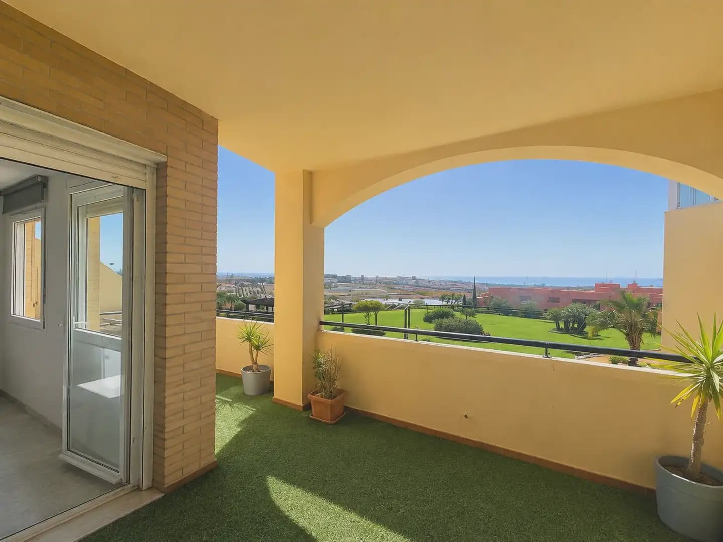 2 soveværelse Lejlighed til salg i Mijas med swimmingpool garage - € 349.000 (Ref: 10037705)