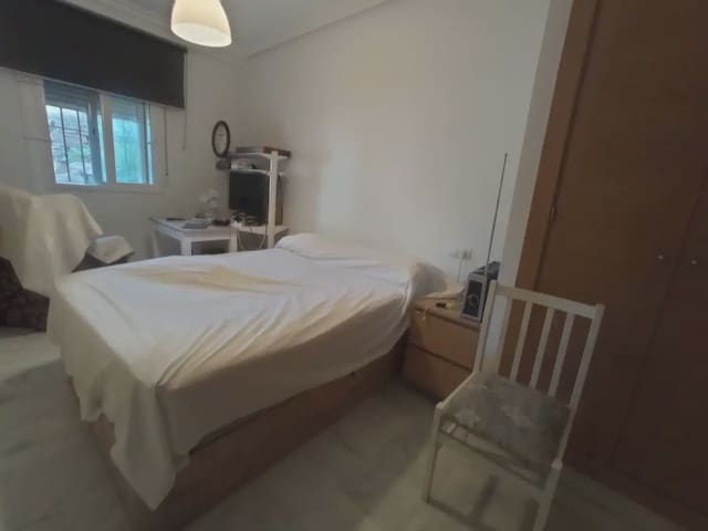 1 bedroom Flat for sale in Los Pacos, Fuengirola with pool garage - € 240,000 (Ref: 10046566)