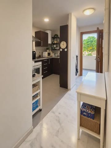 Piso de 1 habitación en Los Pacos, Fuengirola en venta con piscina garaje - 240.000 € (Ref: 10046566)