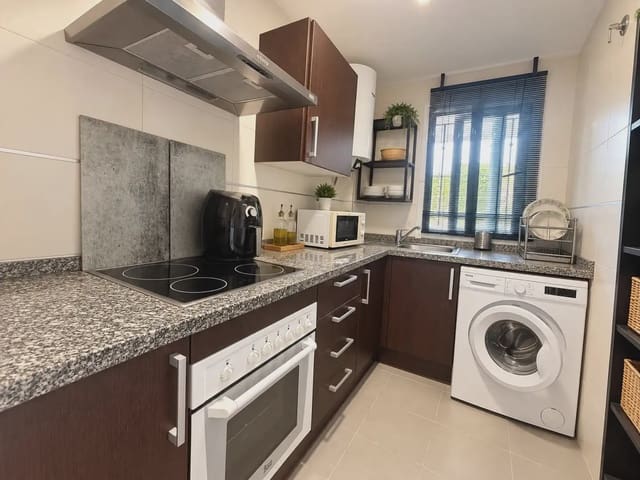 Piso de 1 habitación en Los Pacos, Fuengirola en venta con piscina garaje - 240.000 € (Ref: 10046566)