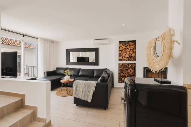 3 makuuhuone Rivitalo myytävänä paikassa Torreblanca, Fuengirola - 595 000 € (Ref: 10050532)