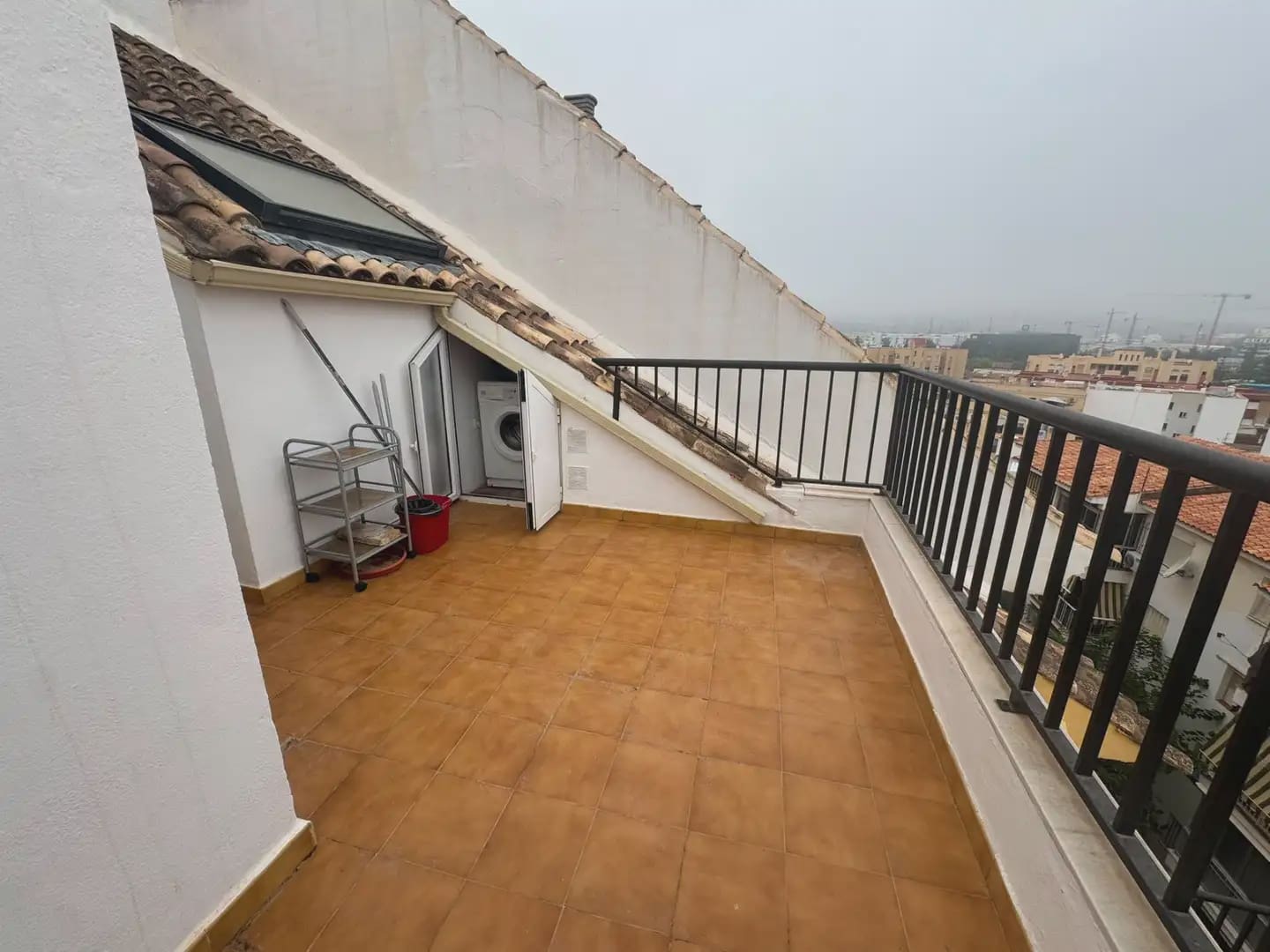 1 sovrum Takvåning till salu i Fuengirola med garage - 249 000 € (Ref: 10050533)