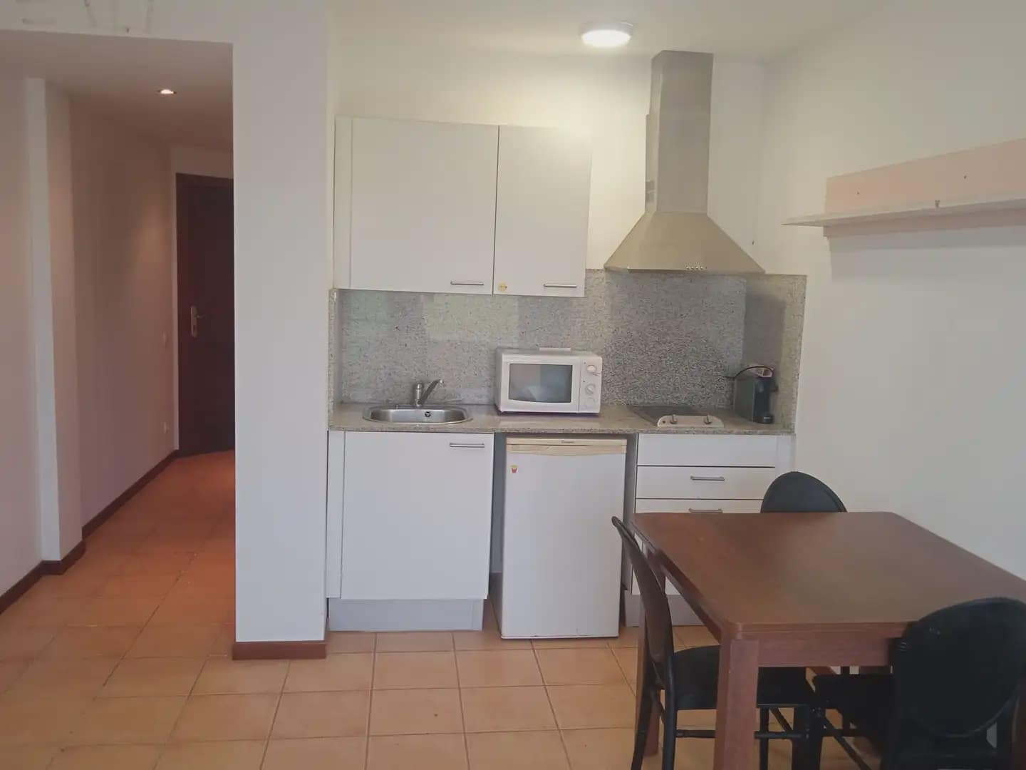 1 makuuhuone Ranta-asunto myytävänä paikassa Amposta mukana 
autotalli - 94 000 € (Ref: 10024481)