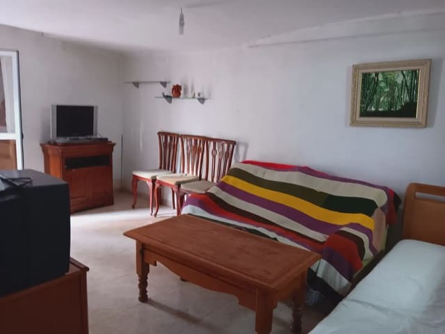 4 slaapkamer Huis te koop in La Sénia - € 54.000 (Ref: 10024483)