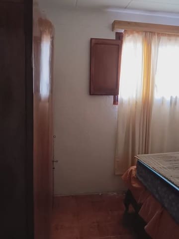 3 slaapkamer Finca/Landhuis te koop in Tortosa met garage - € 94.000 (Ref: 10024492)