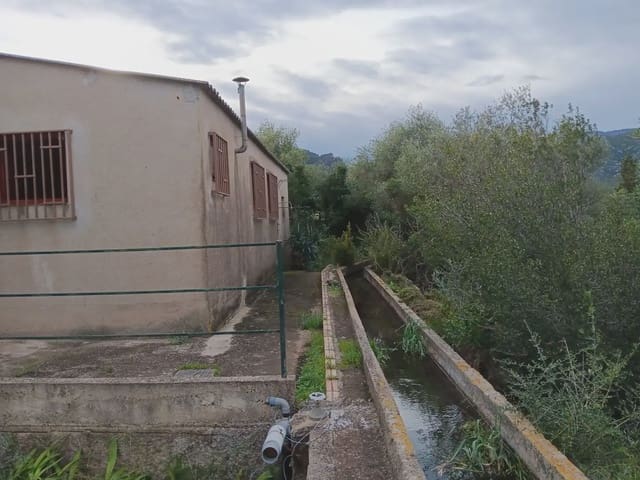 3 slaapkamer Finca/Landhuis te koop in Tortosa met garage - € 94.000 (Ref: 10024492)