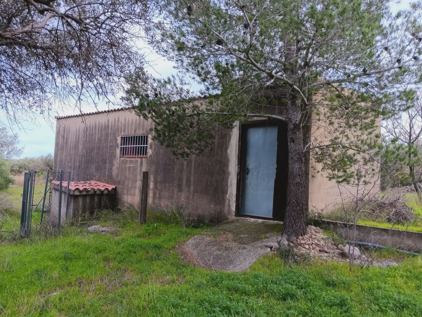 3 slaapkamer Finca/Landhuis te koop in Tortosa met garage - € 94.000 (Ref: 10024492)