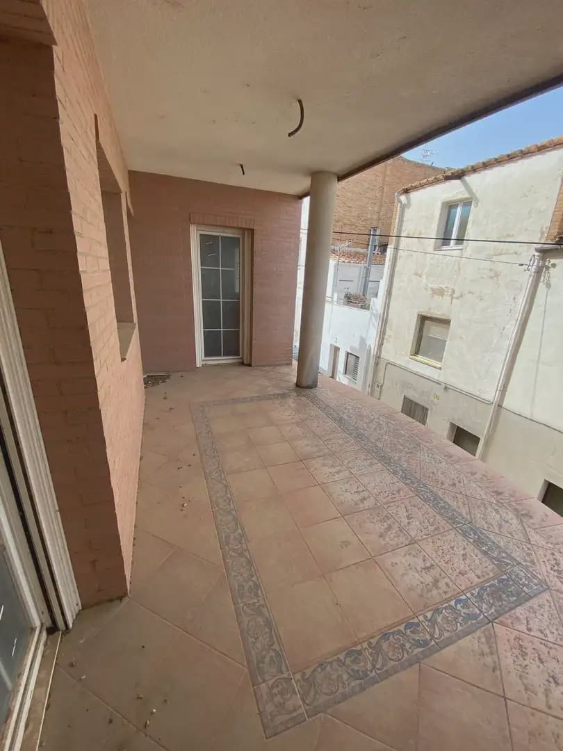 4 Zimmer Wohnung zu verkaufen in Tortosa mit Garage - 105.000 € (Ref: 10024511)
