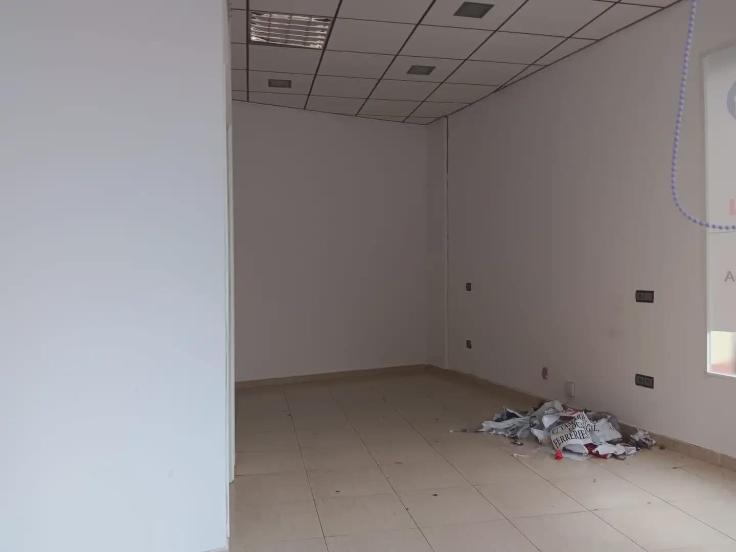 Kaupallinen myytävänä paikassa Roquetes - 43 500 € (Ref: 10024516)