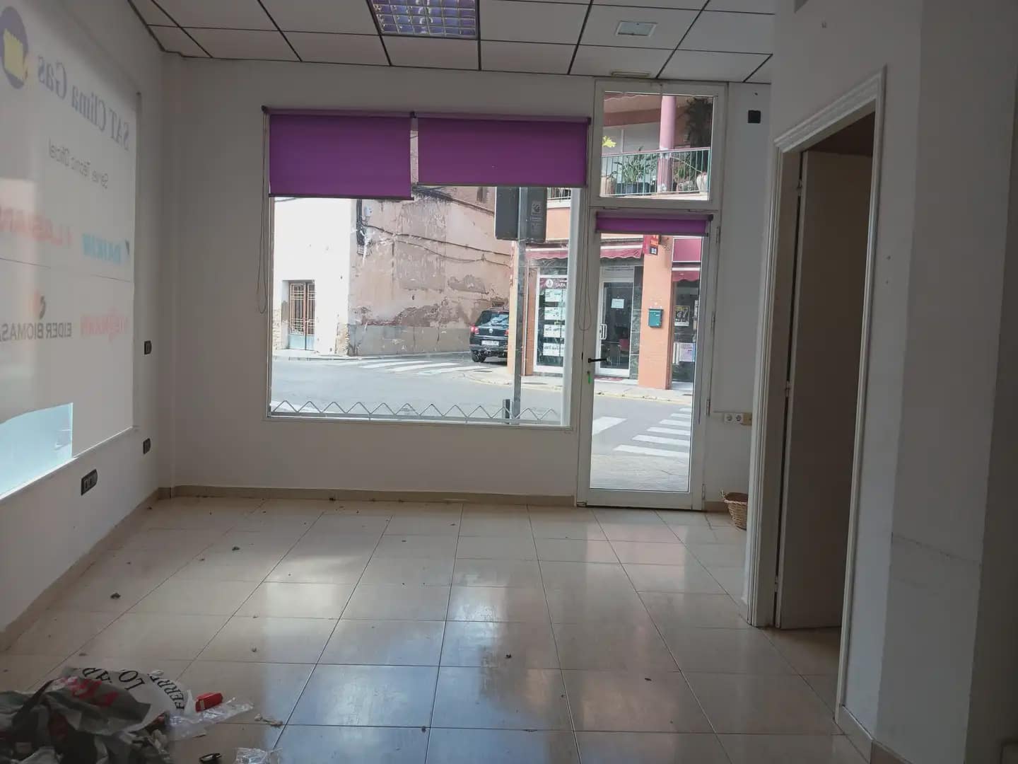 Kaupallinen myytävänä paikassa Roquetes - 43 500 € (Ref: 10024516)