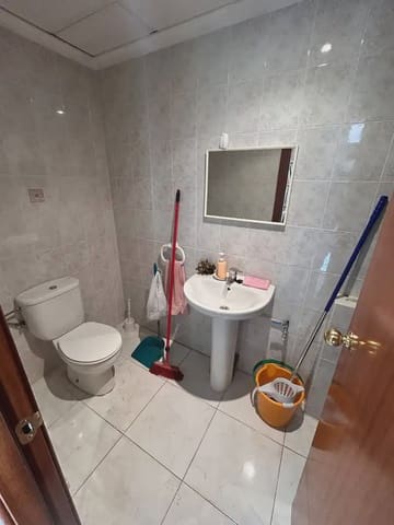 Kaupallinen myytävänä paikassa Tortosa - 106 000 € (Ref: 10024536)