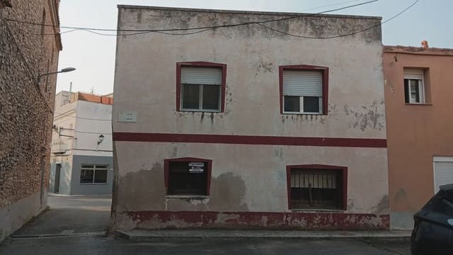 4 makuuhuone Omakotitalo myytävänä paikassa Els Reguers, Tortosa - 95 000 € (Ref: 10024539)