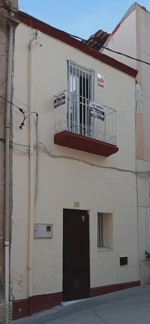 3 bedroom Townhouse for sale in Tortosa - € 55,000 (Ref: 10024542)