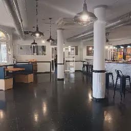 Local Comercial en Tortosa en alquiler - 1.000 € (Ref: 10040673)