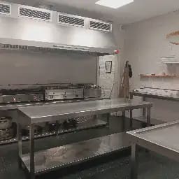 Local Comercial en Tortosa en alquiler - 1.000 € (Ref: 10040673)
