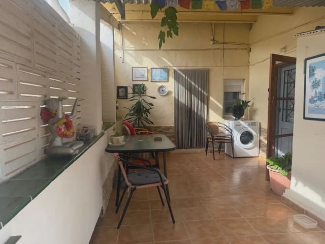 4 slaapkamer Rijtjeshuis te koop in Sant Jaume d'Enveja met garage - € 162.100 (Ref: 10061338)