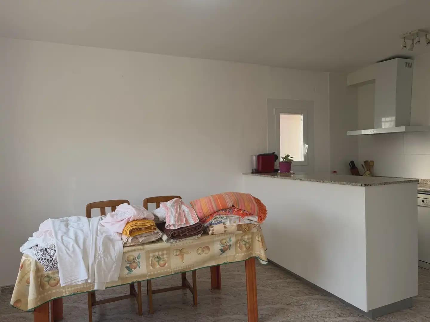 4 bedroom Villa for sale in Deltebre with garage - € 200,000 (Ref: 10067139)