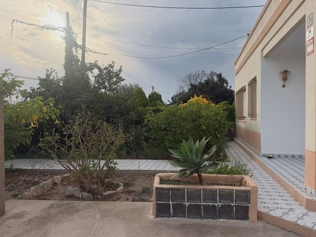 4 soverom Villa til salgs i Deltebre med garasje - € 200 000 (Ref: 10067139)