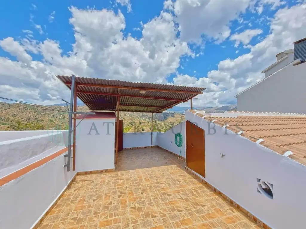 3 slaapkamer Bungalow te koop in Sayalonga - € 153.000 (Ref: 10041402)