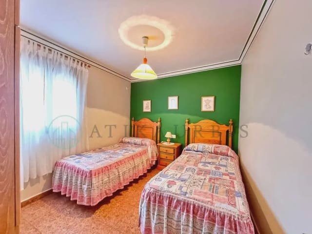 3 slaapkamer Bungalow te koop in Sayalonga - € 153.000 (Ref: 10041402)