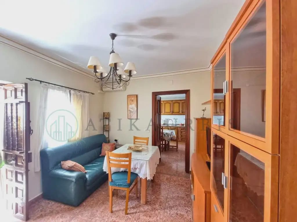 3 slaapkamer Bungalow te koop in Sayalonga - € 153.000 (Ref: 10041402)
