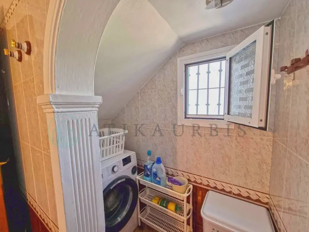 3 slaapkamer Bungalow te koop in Sayalonga - € 153.000 (Ref: 10041402)