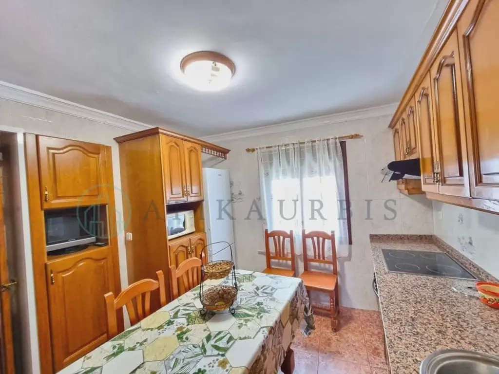 3 slaapkamer Bungalow te koop in Sayalonga - € 153.000 (Ref: 10041402)