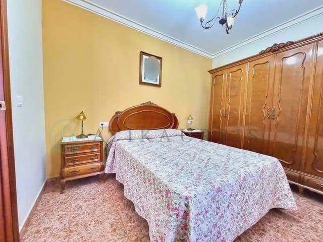 3 slaapkamer Bungalow te koop in Sayalonga - € 153.000 (Ref: 10041402)