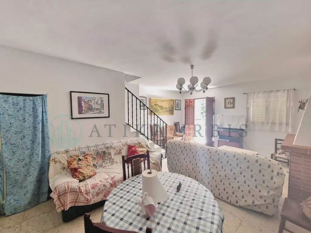5 soveværelse Finca/Landehus til salg i Canillas de Aceituno med swimmingpool garage - € 200.000 (Ref: 10041403)