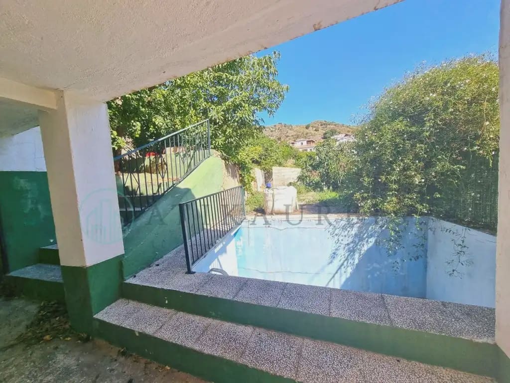 5 soveværelse Finca/Landehus til salg i Canillas de Aceituno med swimmingpool garage - € 200.000 (Ref: 10041403)