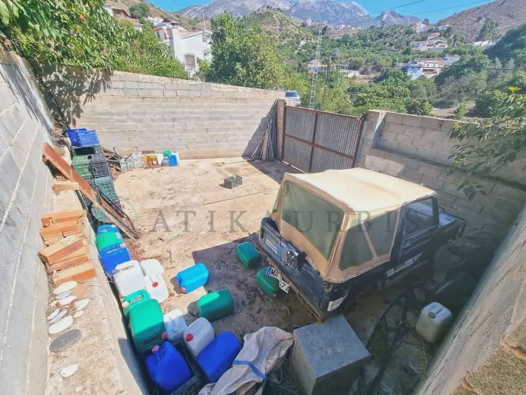 5 soveværelse Finca/Landehus til salg i Canillas de Aceituno med swimmingpool garage - € 200.000 (Ref: 10041403)