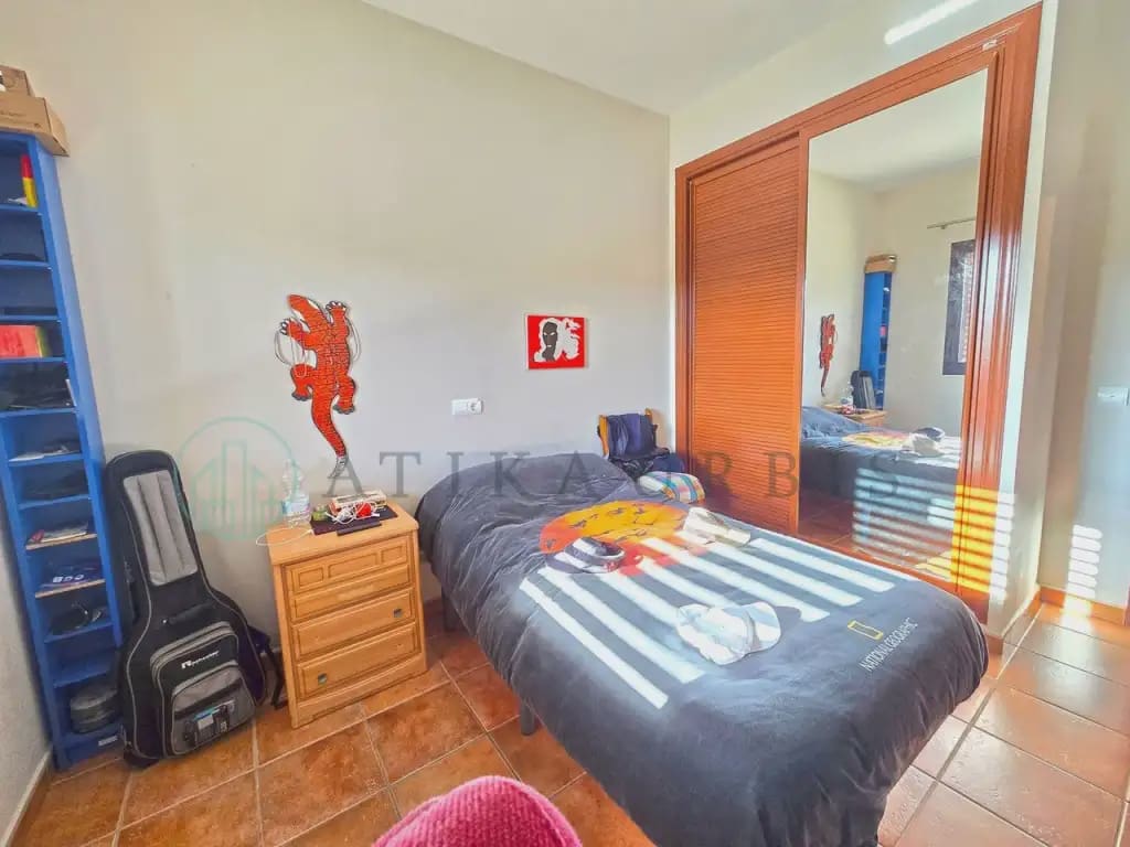 Adosado de 6 habitaciones en Colmenar en venta con piscina garaje - 435.000 € (Ref: 10041404)