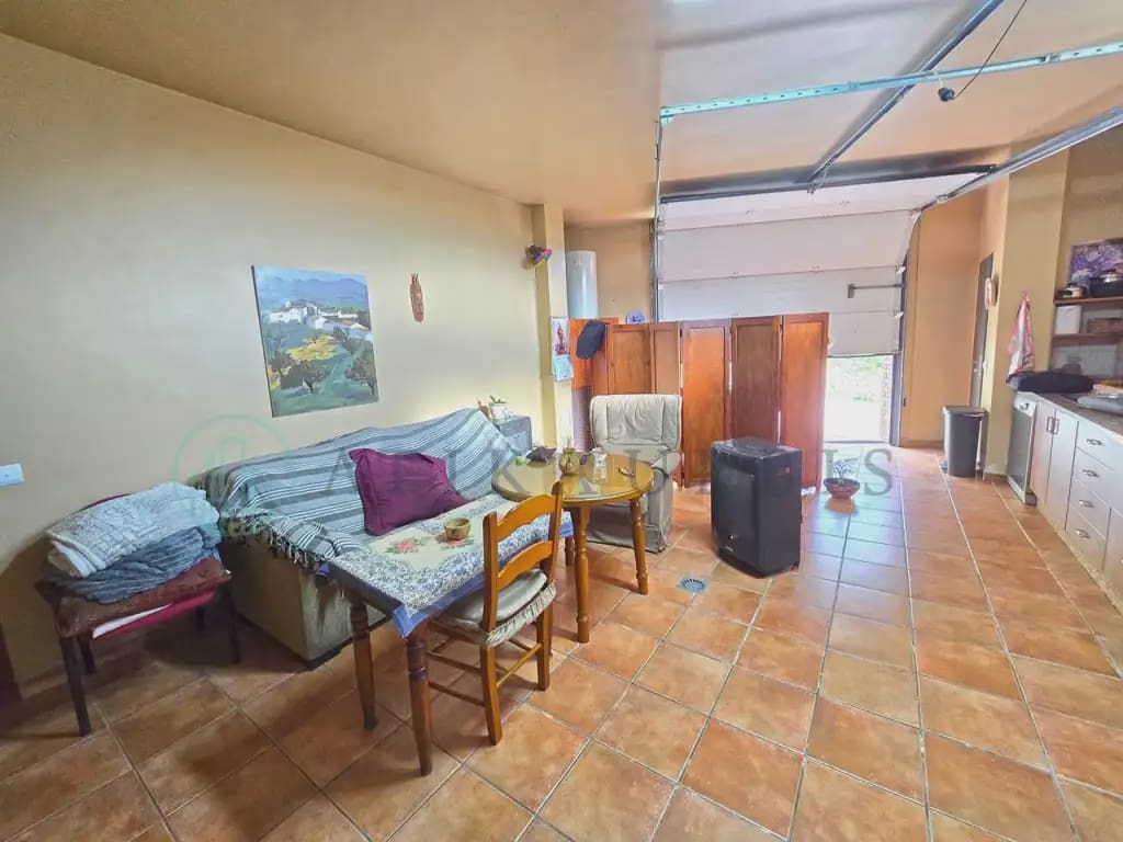 Adosado de 6 habitaciones en Colmenar en venta con piscina garaje - 435.000 € (Ref: 10041404)