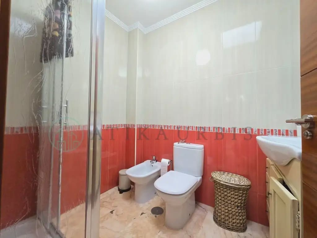 Adosado de 6 habitaciones en Colmenar en venta con piscina garaje - 435.000 € (Ref: 10041404)