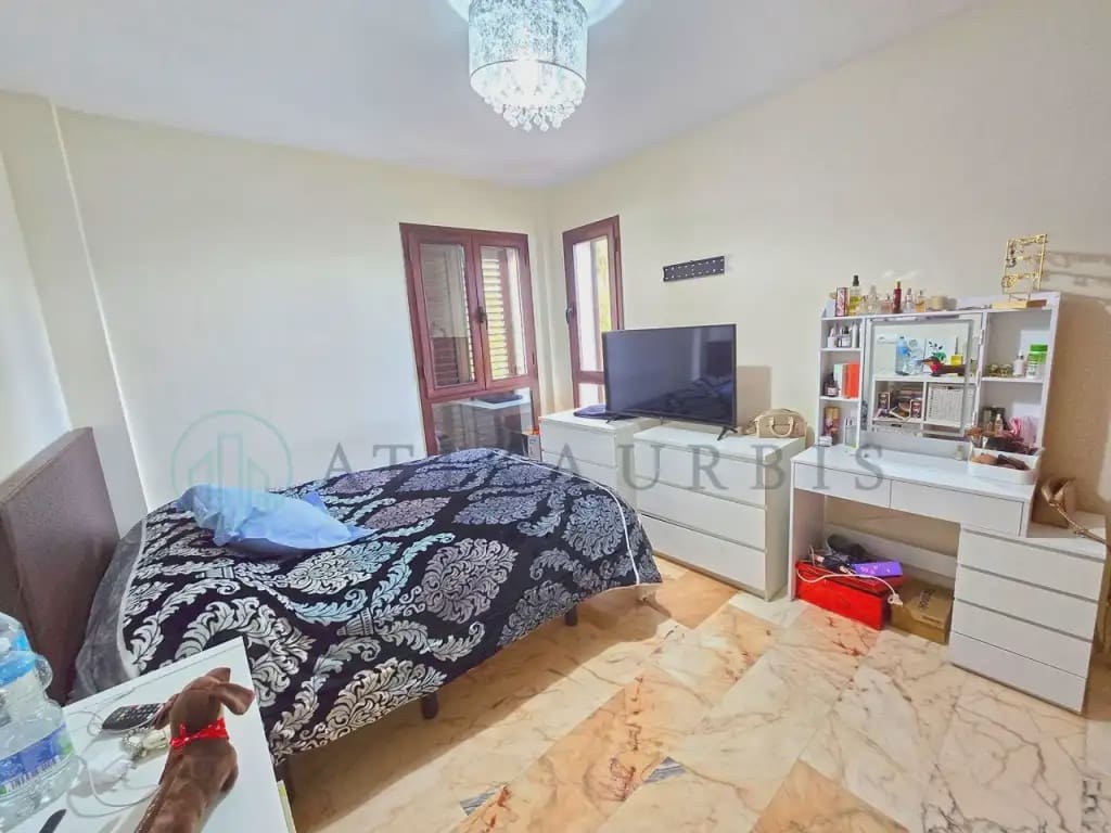 Adosado de 6 habitaciones en Colmenar en venta con piscina garaje - 435.000 € (Ref: 10041404)