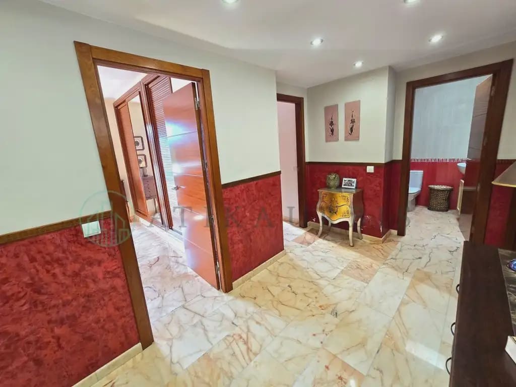 Adosado de 6 habitaciones en Colmenar en venta con piscina garaje - 435.000 € (Ref: 10041404)