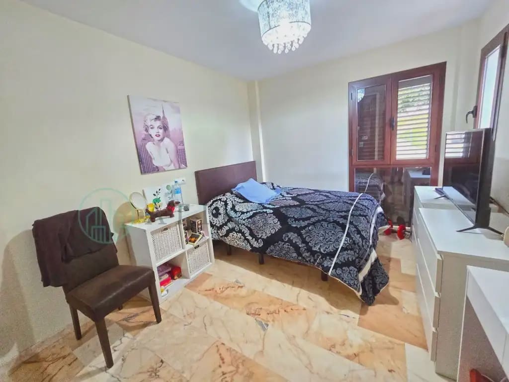 Adosado de 6 habitaciones en Colmenar en venta con piscina garaje - 435.000 € (Ref: 10041404)