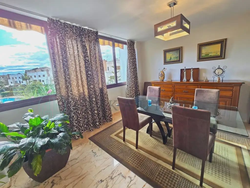 Adosado de 6 habitaciones en Colmenar en venta con piscina garaje - 435.000 € (Ref: 10041404)
