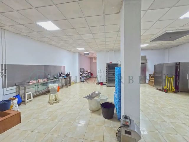 Kommersiell til salgs i Vélez-Málaga - € 255 000 (Ref: 10041406)