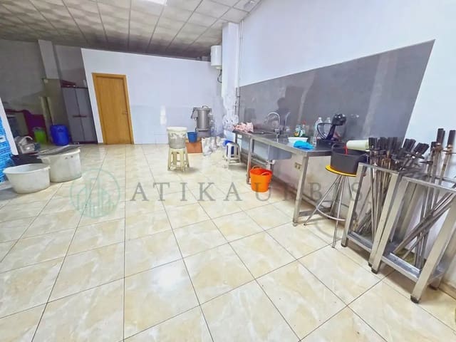 Kommersiell til salgs i Vélez-Málaga - € 255 000 (Ref: 10041406)