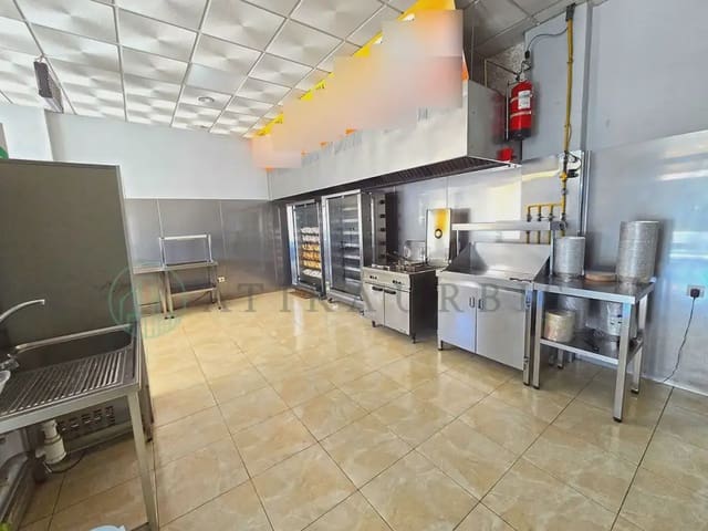 Kommersiell til salgs i Vélez-Málaga - € 255 000 (Ref: 10041406)