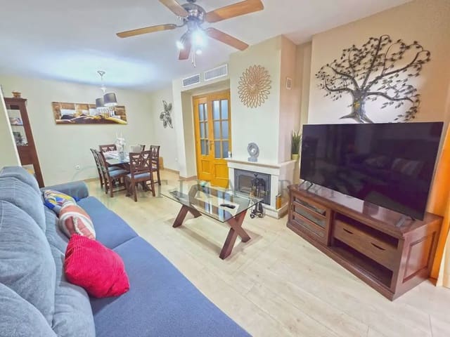 3 soveværelse Byhus til salg i Segovia, Málaga by med garage - € 465.000 (Ref: 10041407)
