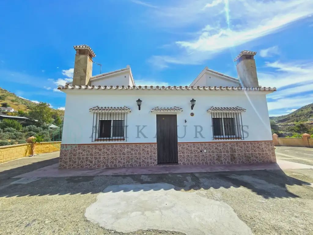 3 slaapkamer Finca/Landhuis te koop in Alora met garage - € 232.000 (Ref: 10041411)