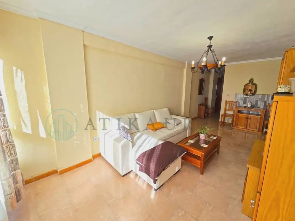 3 sovrum Lägenhet till salu i Malaga stad - 270 000 € (Ref: 10041412)