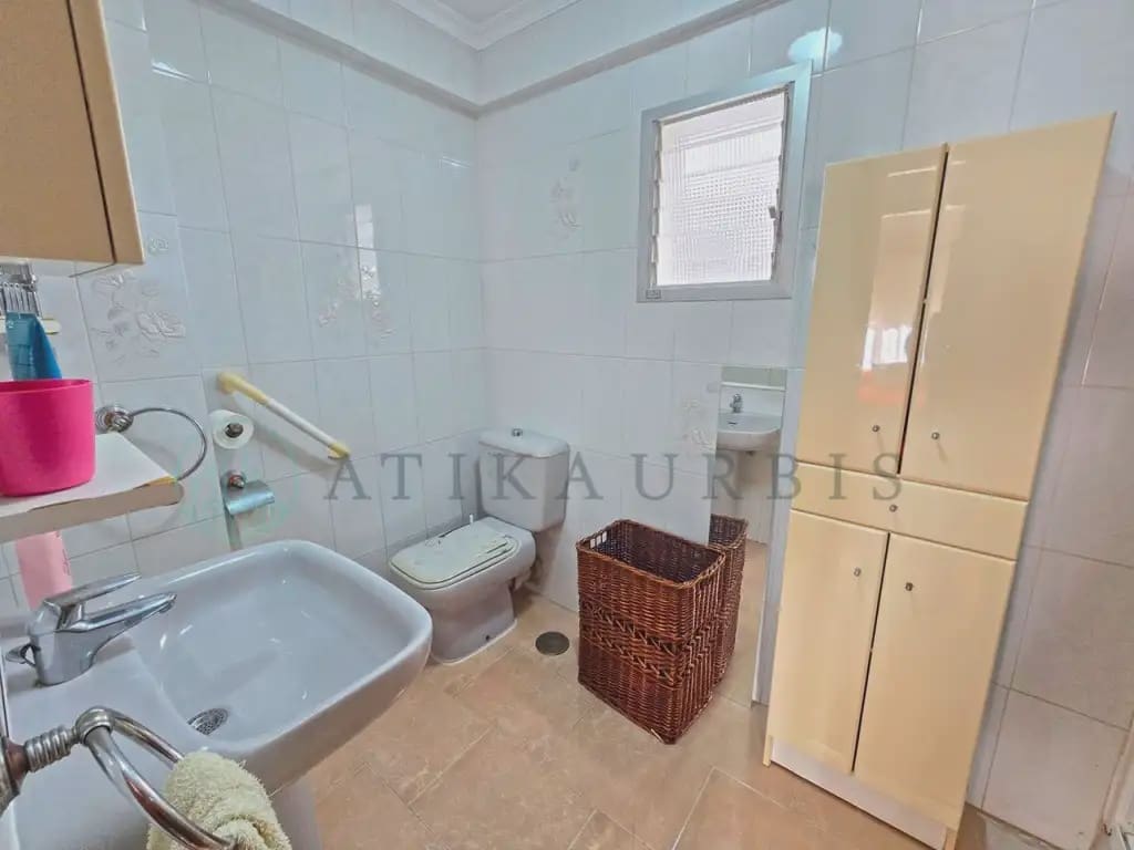 3 sovrum Lägenhet till salu i Malaga stad - 270 000 € (Ref: 10041412)