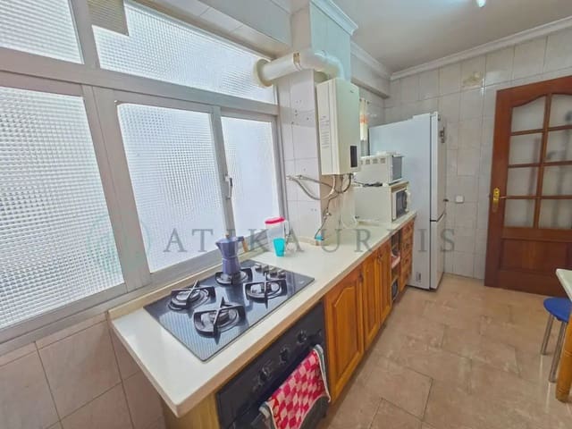 3 sovrum Lägenhet till salu i Las Delicias, Málaga stad - 270 000 € (Ref: 10041413)